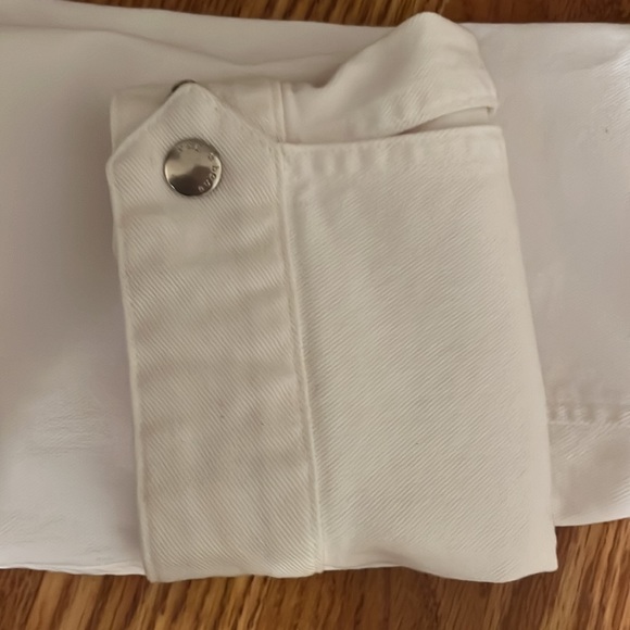 White jeans 👖 - Picture 4 of 4